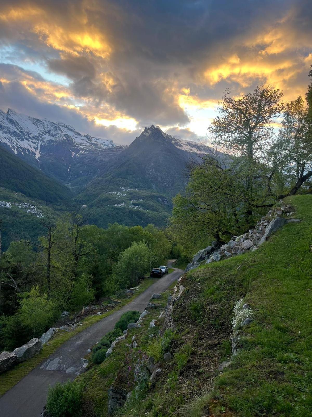 Resalbert Chalet Chiavenna Exterior foto